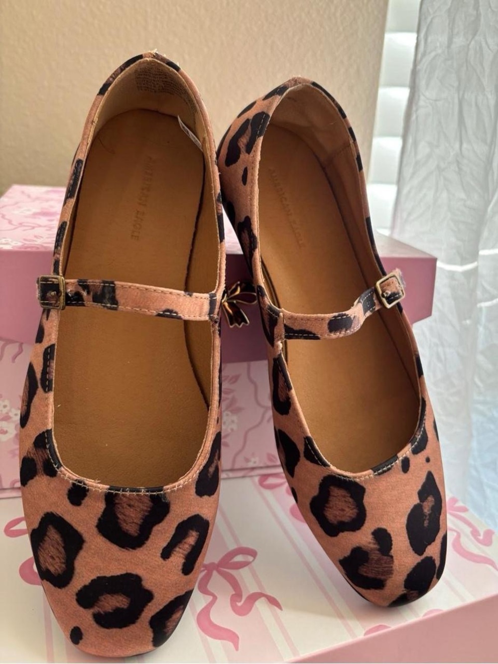 American Eagle leopard print Mary Jane flats size 6.